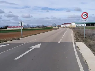 Carretera de aldeaseca y Villares. Carril bici