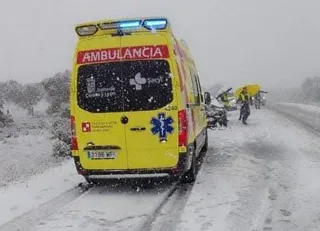 Ambulancia en el accidente de la carretera de Alba