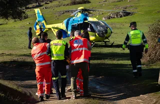 Movilizado un helicóptero del Sacyl para atender a un motorista herido tras un accidente múltiple en El Cabaco | ICAL