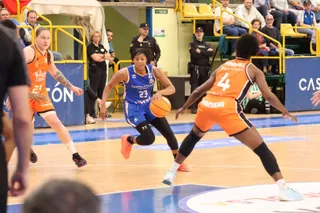 Perfumerías Avenida - Valencia Basket