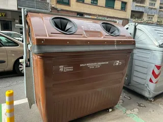 Nuevo contenedor de materia orgánica en Carbajosa