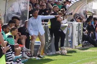 Dani Ponz da órdenes ante el Real Madrid Castilla | FOTO SALAMANCA24HORAS.COM