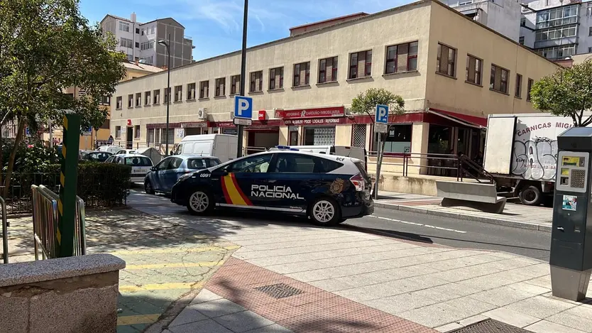 Policía Nacional en Centro de Salud de San Juan