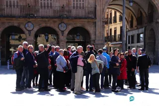 Grupo turistas Plaza Mayor