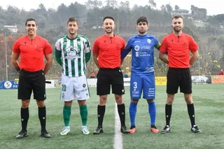 Foto de capitanes y colegiados | FOTO OURENSE CF