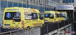 Herido un motorista en una caída junto al Puente Romano
