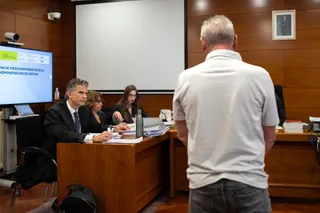 El acusado y dueño de los perros en un momento del juicio - Foto Europa Press