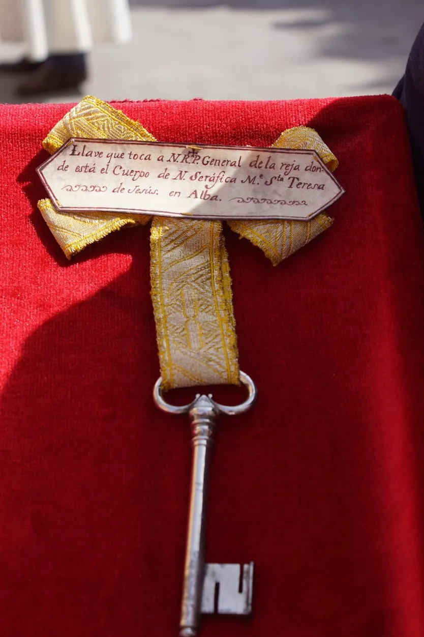 Llave de la urna de plata de Santa Teresa