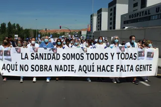 Sanitarios de Salamanca se concentran para pedir más personal