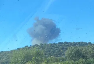 Una nave agrícola se incendia en la carretera del Bodón y medio terrestres y aéreos sofocan las llamas