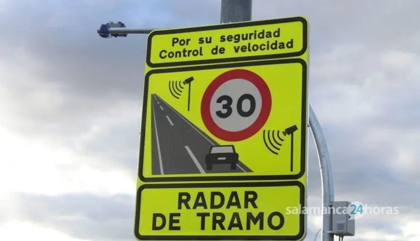 Radar de tramo en la avenida de Lasalle