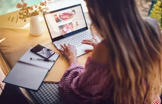 Un 91% de las mujeres considera que la maternidad influye negativamente en su carrera frente a un 73% de hombres
