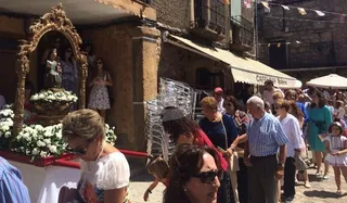 Gloria a la Virgen del Robledo