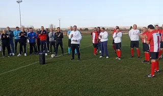 Partido benéfico de los veteranos del Pizarrales