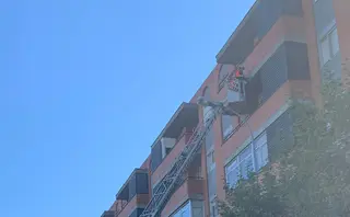 Intervención de los Bomberos en la calle Nueva Guinea
