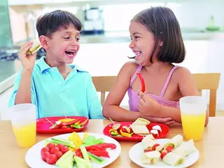 Niños comiendo | Fotografía EP