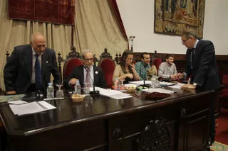 El rector defiende ante el Claustro la solvencia económica de la Universidad