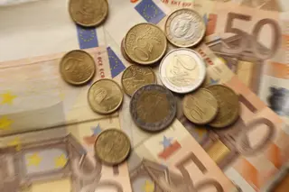 Dinero. Archivo