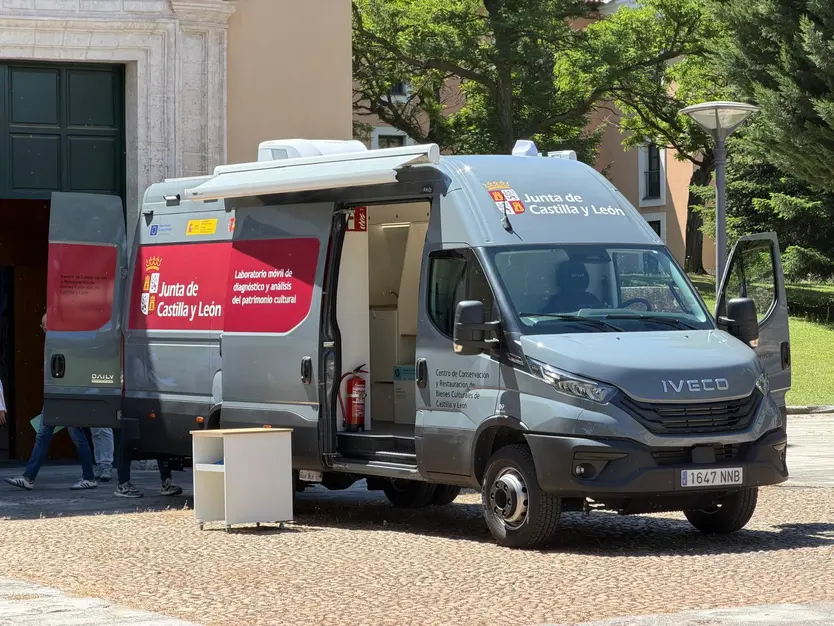 Laboratorio móvil de diagnóstico y análisis del patrimonio | Comunicación Junta Castilla y León