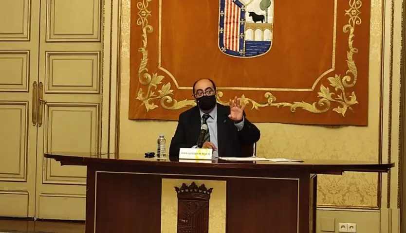 Fernando Rodriguez, concejal de Hacienda durante una presentación. Foto SALAMANCA24HORAS