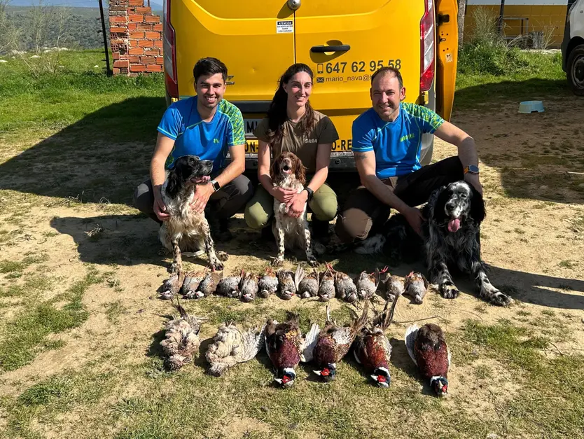 Sara, Mario Y Raúl, Cazadores Salmantinos En Una Jornada De Caza Donde Abatieron Perdices Y Faisanes | Federación de Caza de Salamanca
