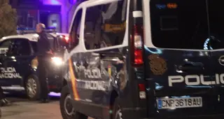 Despliegue policial durante una pelea. Archivo