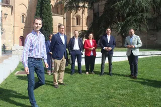 El PP presenta la candidatura al Congreso y al Senado