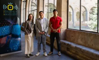 De izquierda a derecha: Patricia Sánchez-Holgado, Carlos Arcila Calderón y Marcos Barbosa. / Raquel J. Santos (Comunicación USAL)