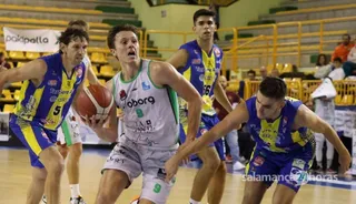 Salomon, ante el Gijón Basket | FOTO ANDREA MATEOS