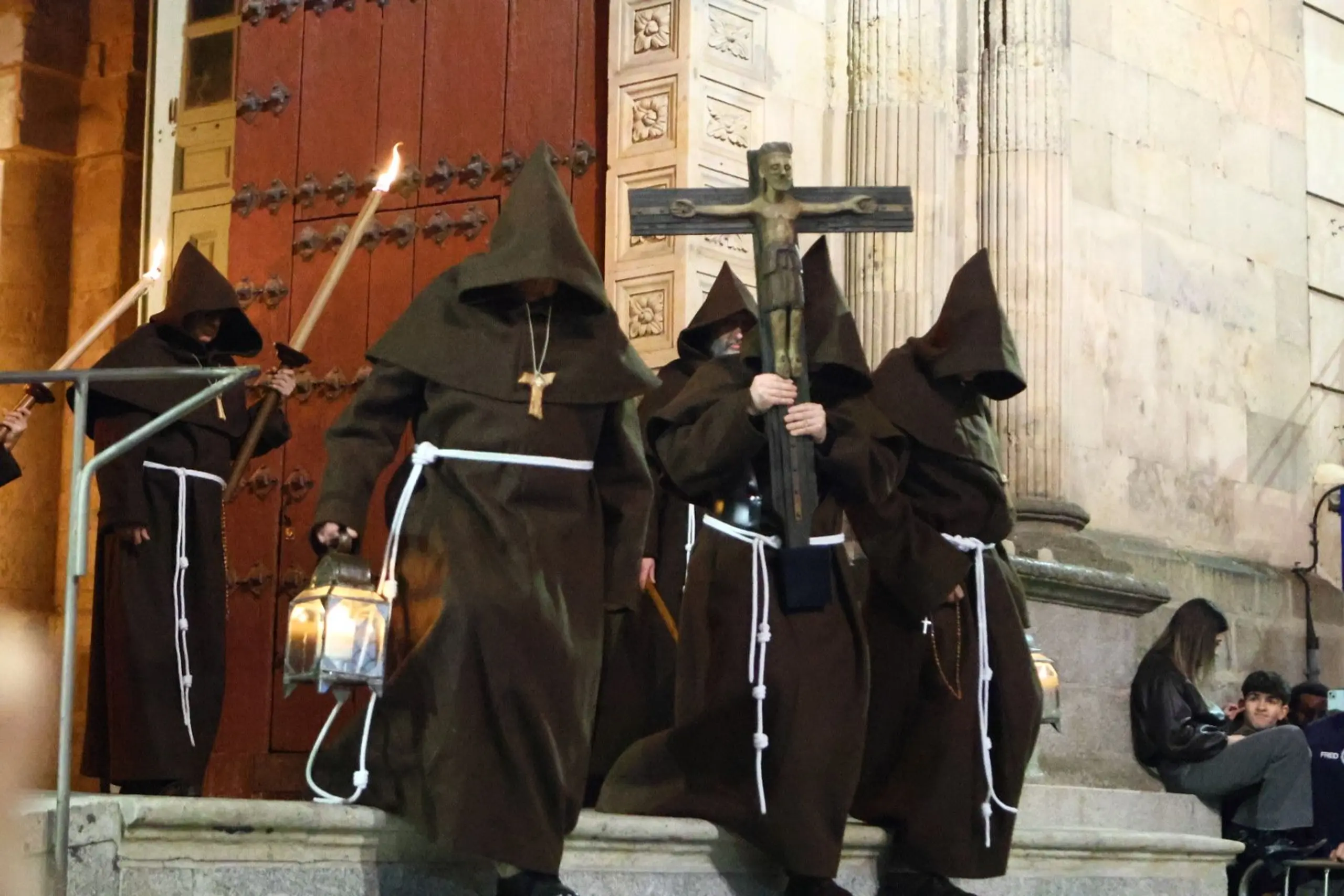 Cruz De Guía De La Hermandad Franciscana En Su Procesión Del Sábado De Pasión. S24H