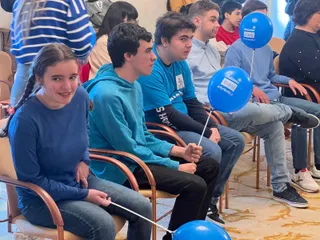 Personas con TEA visitan el Ayuntamiento de Salamanca en el Día Mundial de Concienciación sobre el Autismo (12)