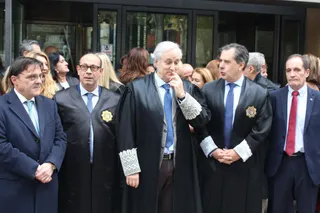 Concentración en defensa de la separación de poderes y contra la Ley de Amnistía
