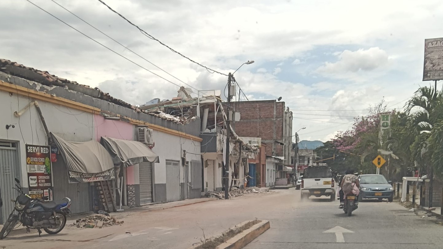 Consecuencias Del Terremoto Ocurrido En Colombia   H&eacute;ctor Saavedra  (4)