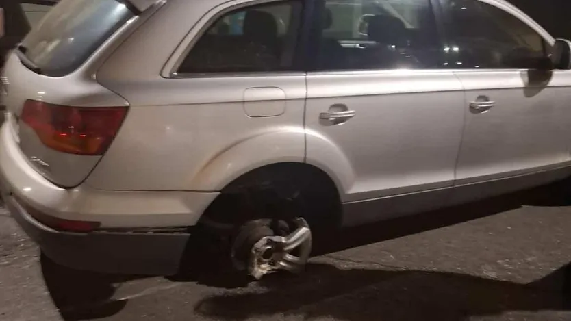Múltiples vehículos afectados tras una persecución en Garrido la noche del sábado