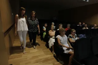 El Ayuntamiento fomenta la educación financiera con una charla sobre cómo inculcar a los nietos la cultura del ahorro