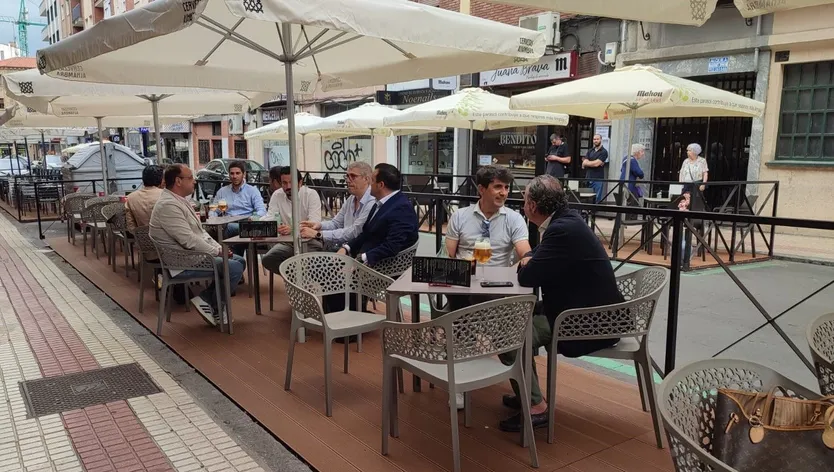 Inauguración de la Zona de interés gastronómica en Van Dyck. Terrazas, bares (13)