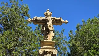 Restauración del crucero de San Cebrián en el Cementerio San Carlos Borromeo