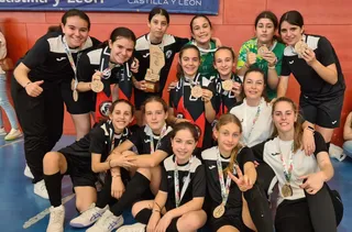 El Santa Marta FS femenino, campeón de Castilla y León de Juegos Escolares