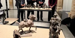 La Sala de Santo Domingo de la Cruz acoge la exposición ‘Confiar en la invisible’ con un centenar de obras de Venancio Blanco