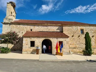 Iluminación iglesia Carrascal de Velambélez.