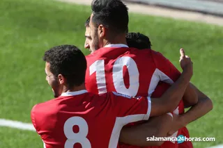Los jugadores del Navega celebran un gol.