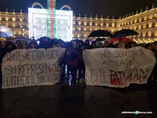 Concentración ruidosa Plaza Mayor contra el machismo (1)