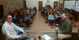 Un momento de la charla en San Martín del Castañar 