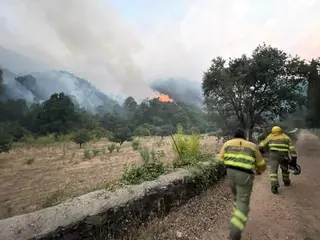 Incendio forestal en el Parque Natural de las Batuecas desde el Monasterío de San José (17)