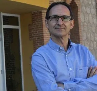 Galo Sánchez aboga por impulsar la actividad docente e innovadora de la USAL