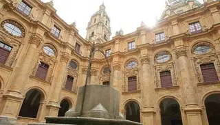 La Universidad Pontificia ronda los 430.000 euros en becas