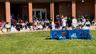 Un momento del Show científico organizado por el IES Senara