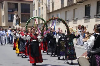 Procesión Virgen Villamayor