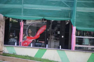 Comprobación de un andamio en la plaza de Julián Sánchez El Charro. Fotos S24H (2)