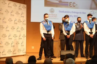 Acto de graduación y entrega de alas de Adventia925c71ff c590 42a3 b70c 3839e72499e0